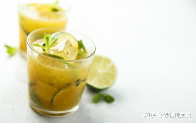 柠檬水功效作用_柠檬泡水好处_柠檬杯产地